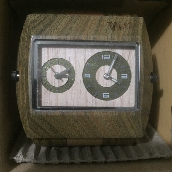 Jupiter- WE WOOD Watch - Picture 6 of 7